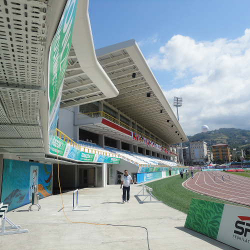 trabzon 2011 avrupa gençlik oyunları atletizm tribünü